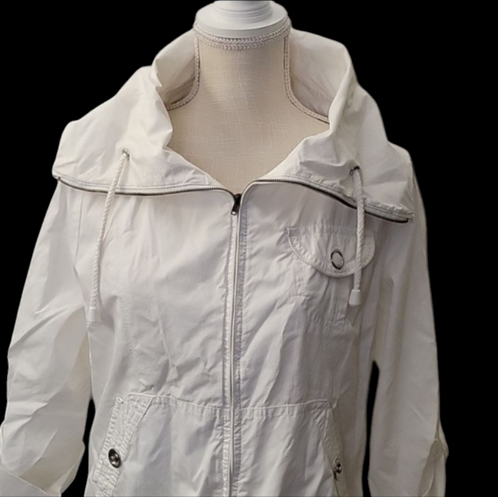 Art and Soul Women's White Jacket - Picture 2 of 6